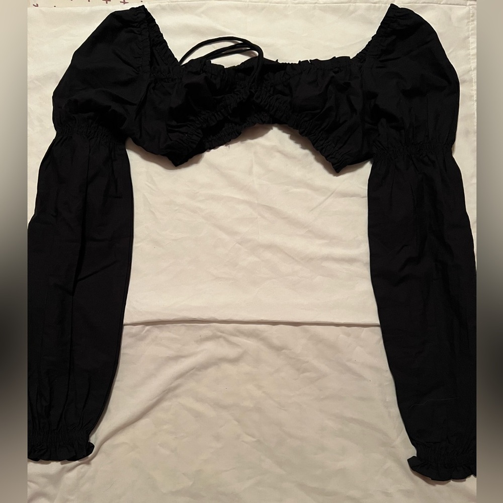 Black small crop top